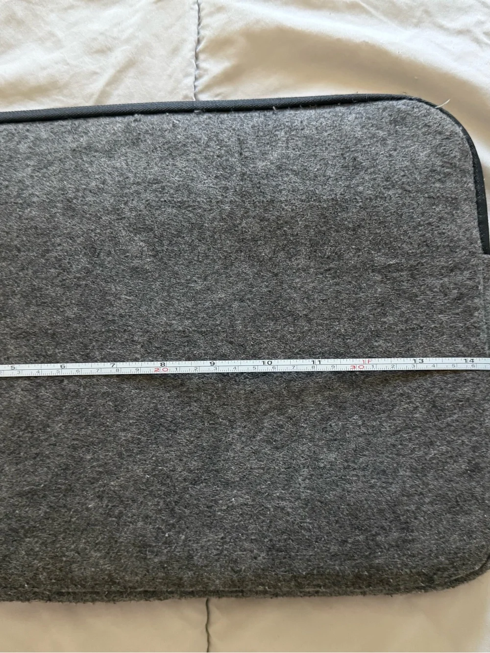 Men's Gray Felt Laptop Sleeve — Protective Carry Case